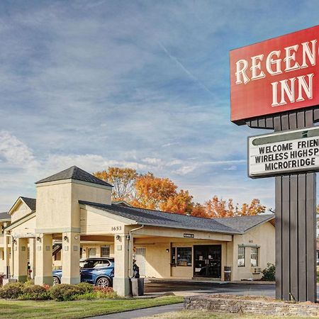 Regency Inn Fayetteville Exterior photo