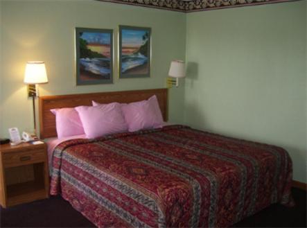 Regency Inn Fayetteville Room photo